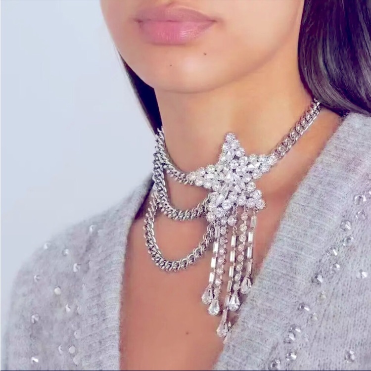 New Twinkle Star Chocker Necklace 39$